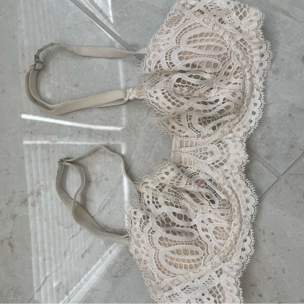 VS Wicked Lace Bra